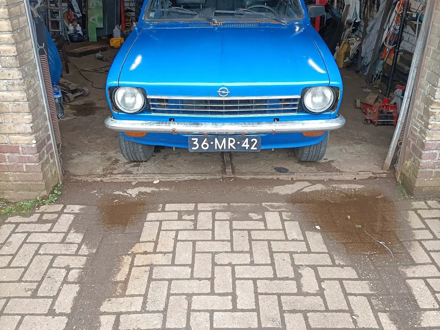 Opel Kadett Синій - 1
