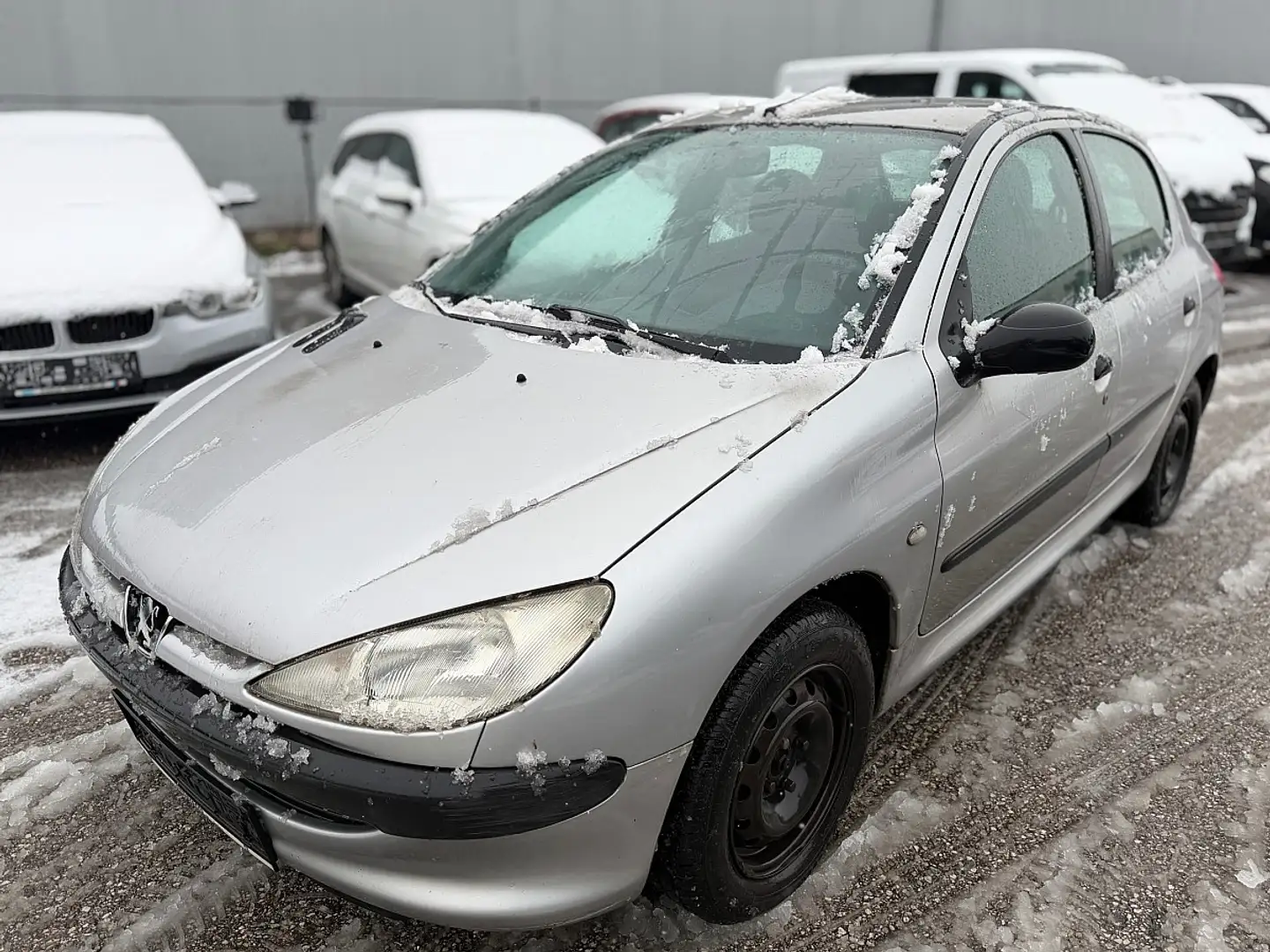 Peugeot 206 XT 1,4 Grau - 1