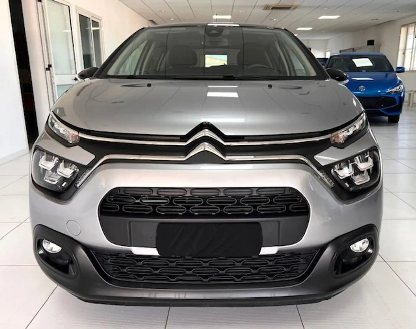 Citroen C3 C3 III 2017 1.2 puretech Shine Pack s Plateado - 2
