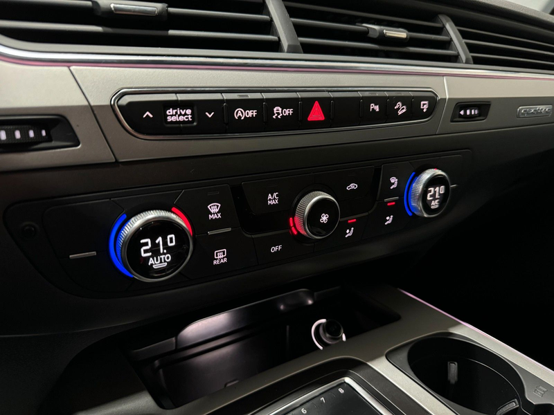 Audi Q7 3.0 TDI ultra quattro/NAVI/SHZ/LED/RFK/TEMPOM — photo 15