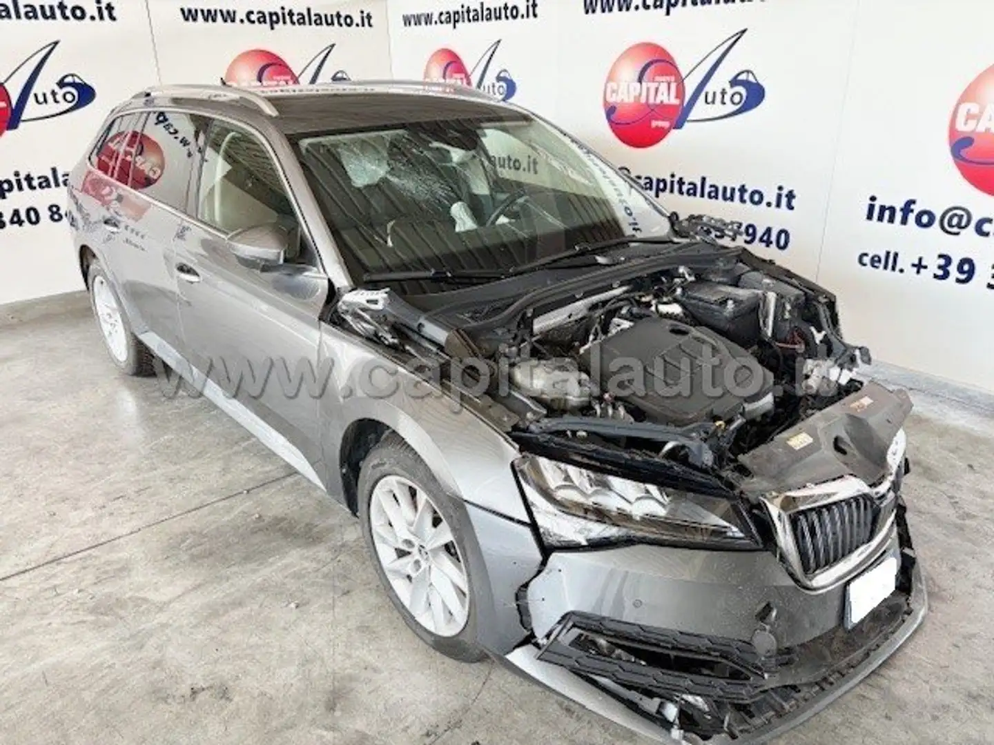 Skoda Superb SW 20 TDI 150CV Executive DSG NETTO 11800 Grigio - 2