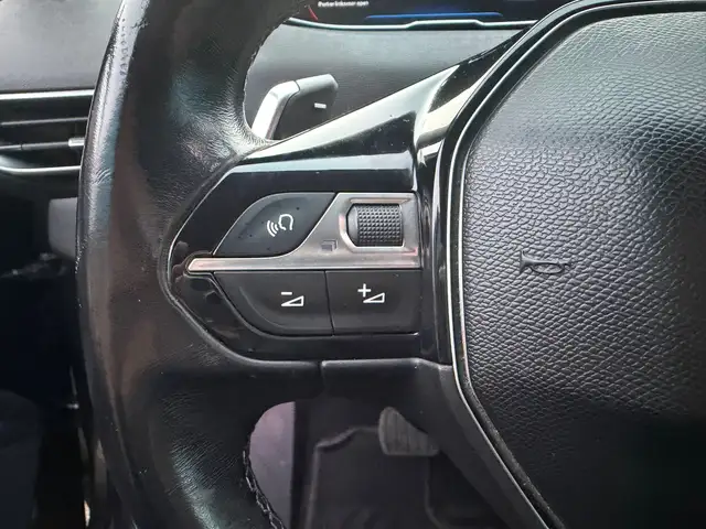 Peugeot 5008 view 12