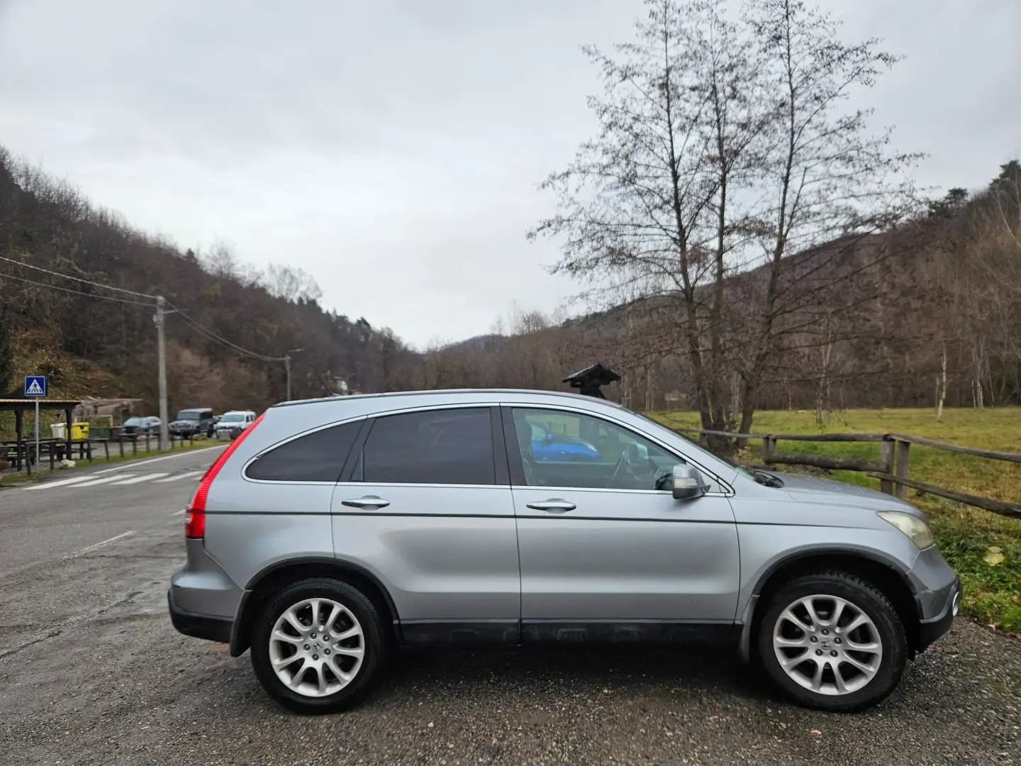 Honda CR-V CR-V III 2007 2.2 ctdi Exclusive dpf Stříbrná - 1