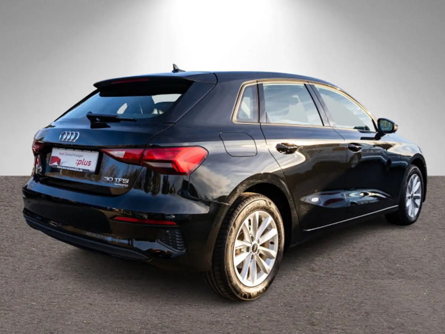 Audi A3 30TFSI Stronic LED Navi PDC SHZ GRA Schwarz - 2