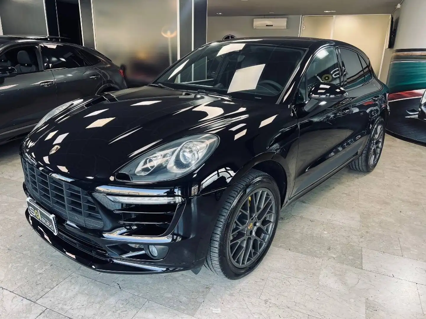 Porsche Macan 3.0d S 250cv pdk Чёрный - 2
