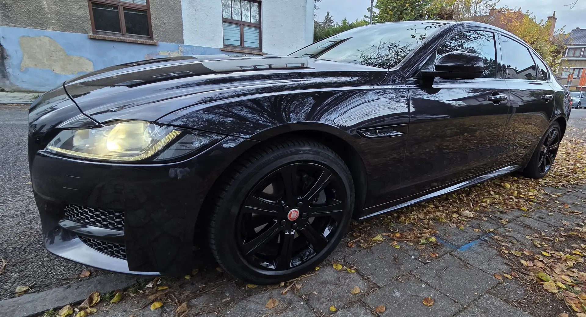 Jaguar XF 2.0 D R-Sport - 1