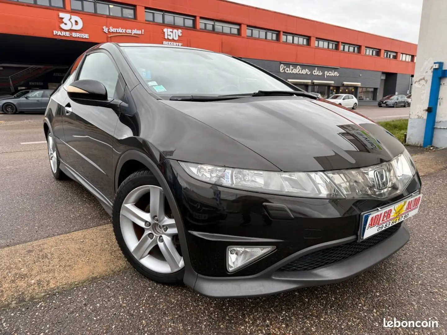 Honda Civic 1.8 i-VTEC Type SGT Navi i-shift 3p Noir - 1