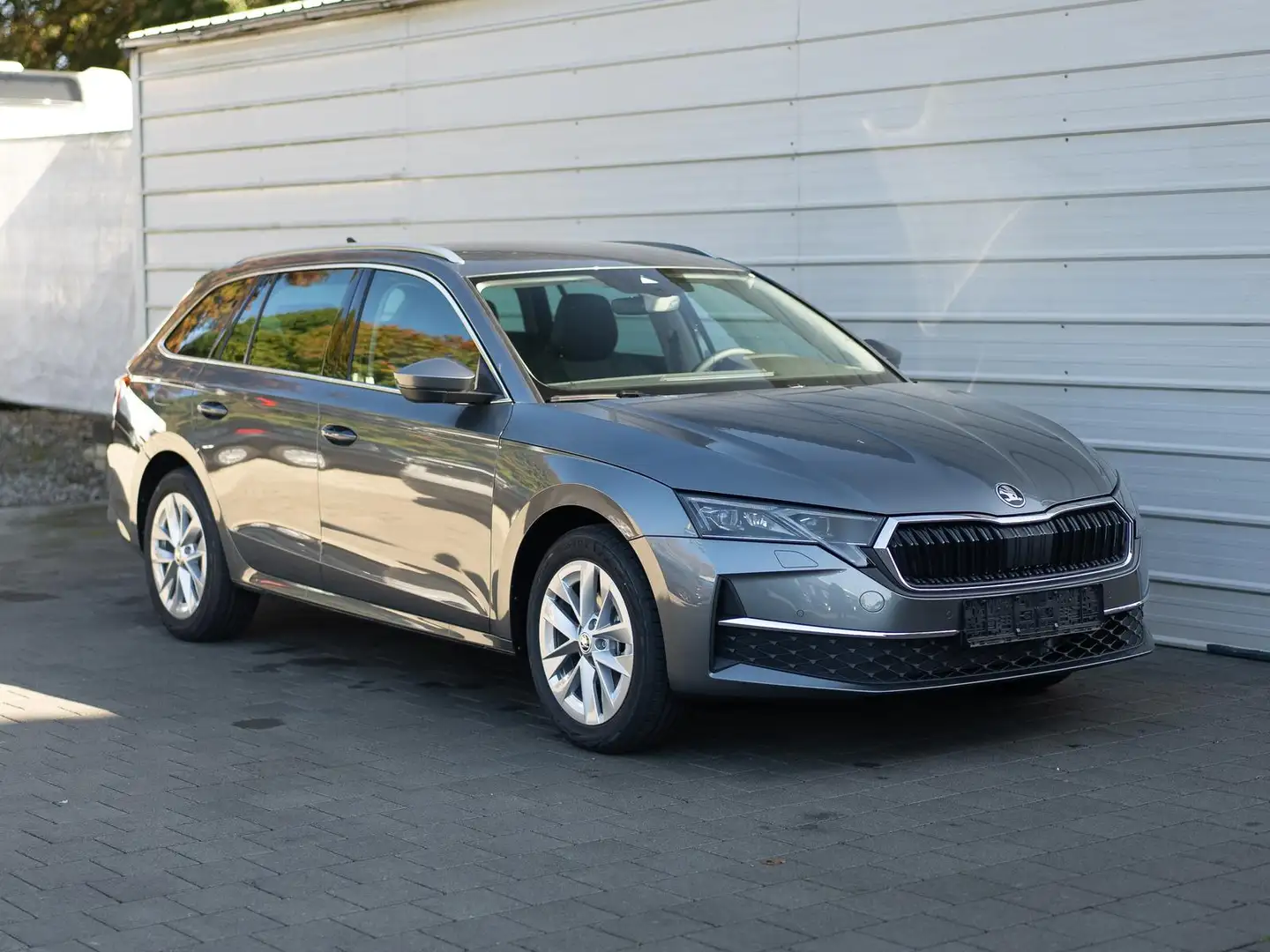 Skoda Octavia Combi Top Selection 1.5 TSI e-Tec DSG *Matrix*ACC* Grau - 2