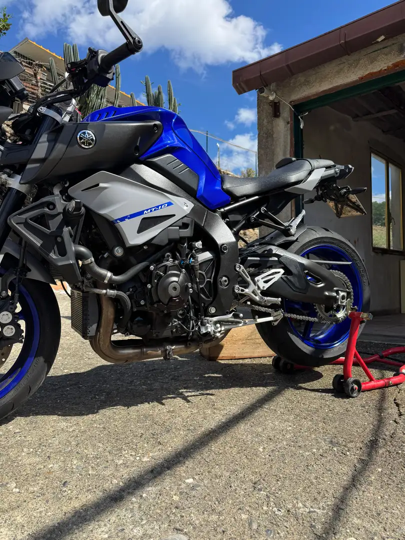 Yamaha MT-10 - 2