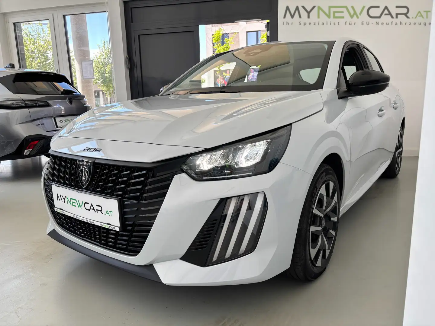 Peugeot 208 Style PureTech Weiß - 2