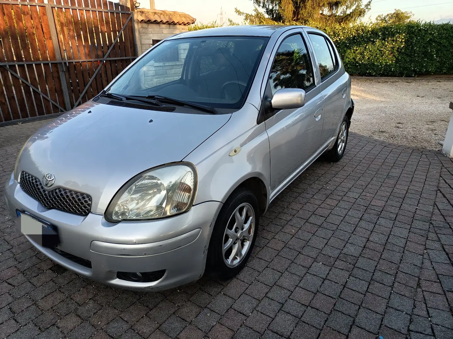 Toyota Yaris 5p 1.0 - 2