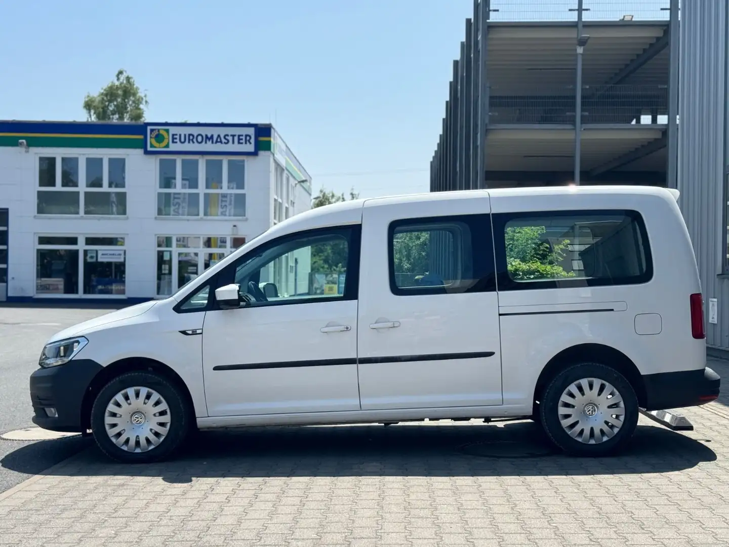 Volkswagen Caddy 2.0 Maxi DSG PKW ACC Spur St-Heiz Kam AHK Blanc - 1