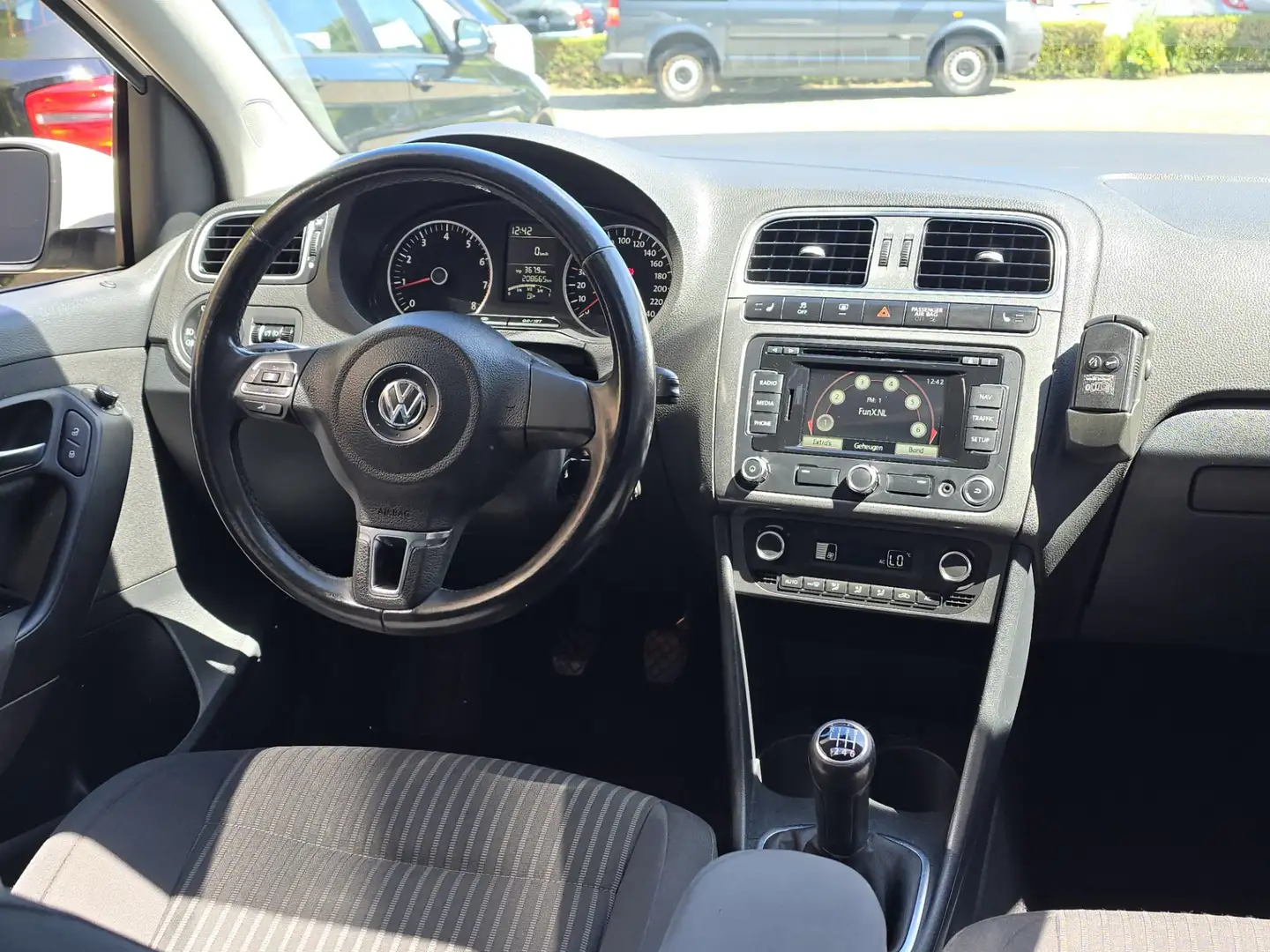 Volkswagen Polo 1.2 TSI Highline Nap|Panoramadak |Clima |Crruise Wit - 2