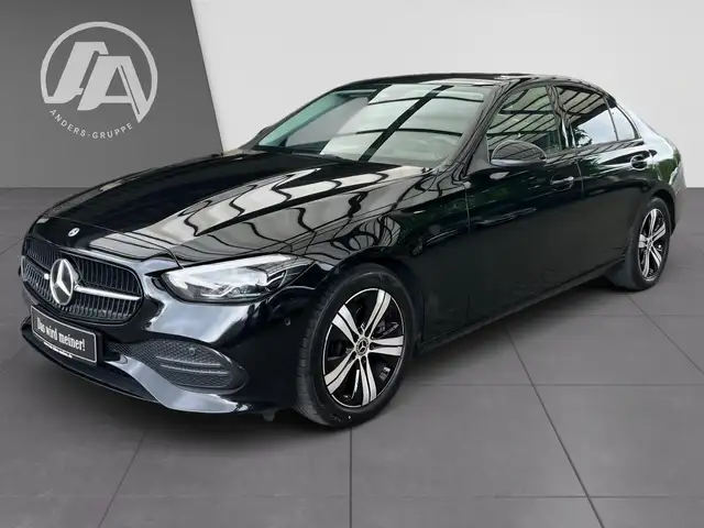 Mercedes-Benz C-Class view 13