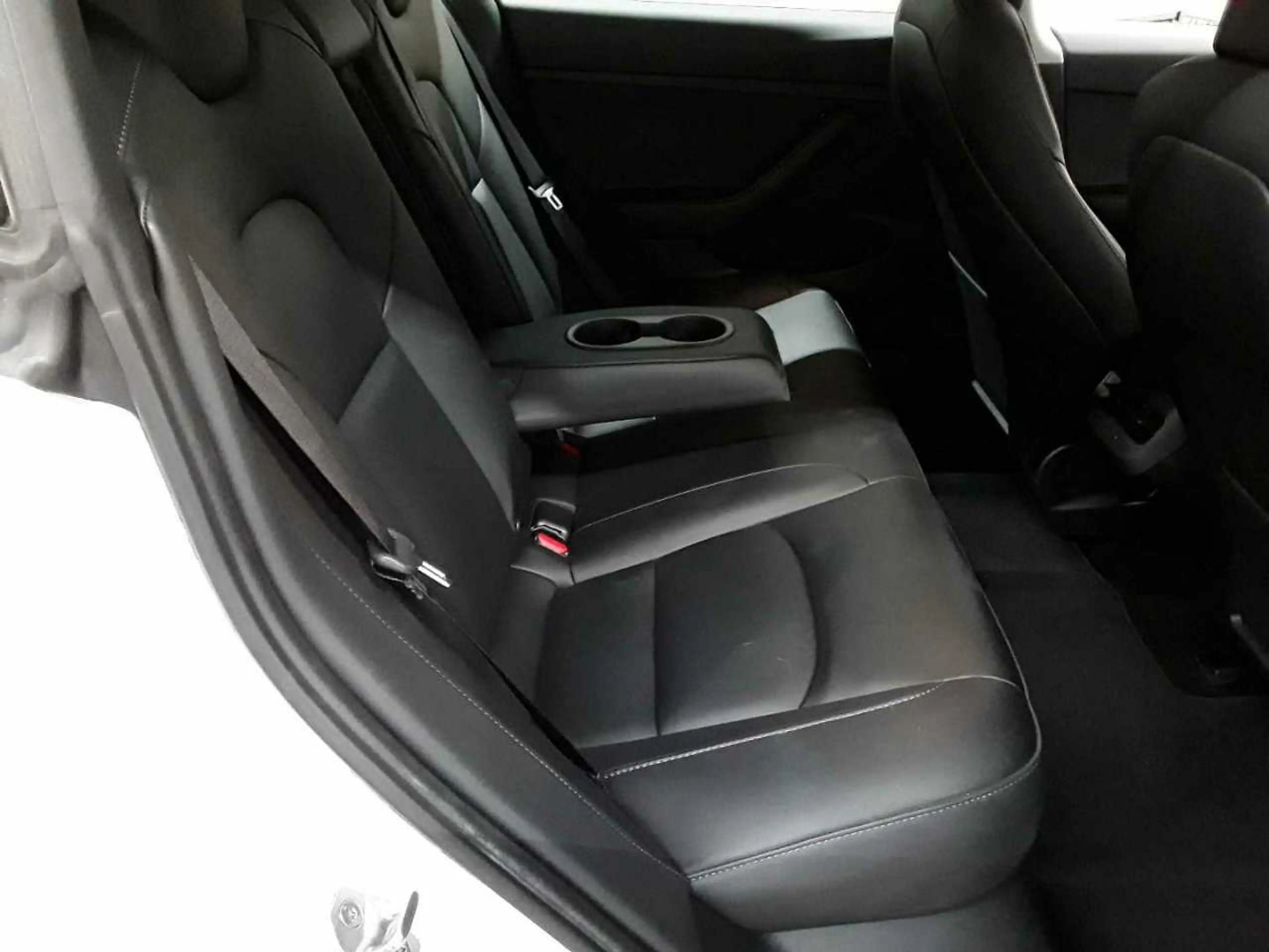 Tesla Model 3 Model 3 RWD Hinterradantrieb Leder — photo 14