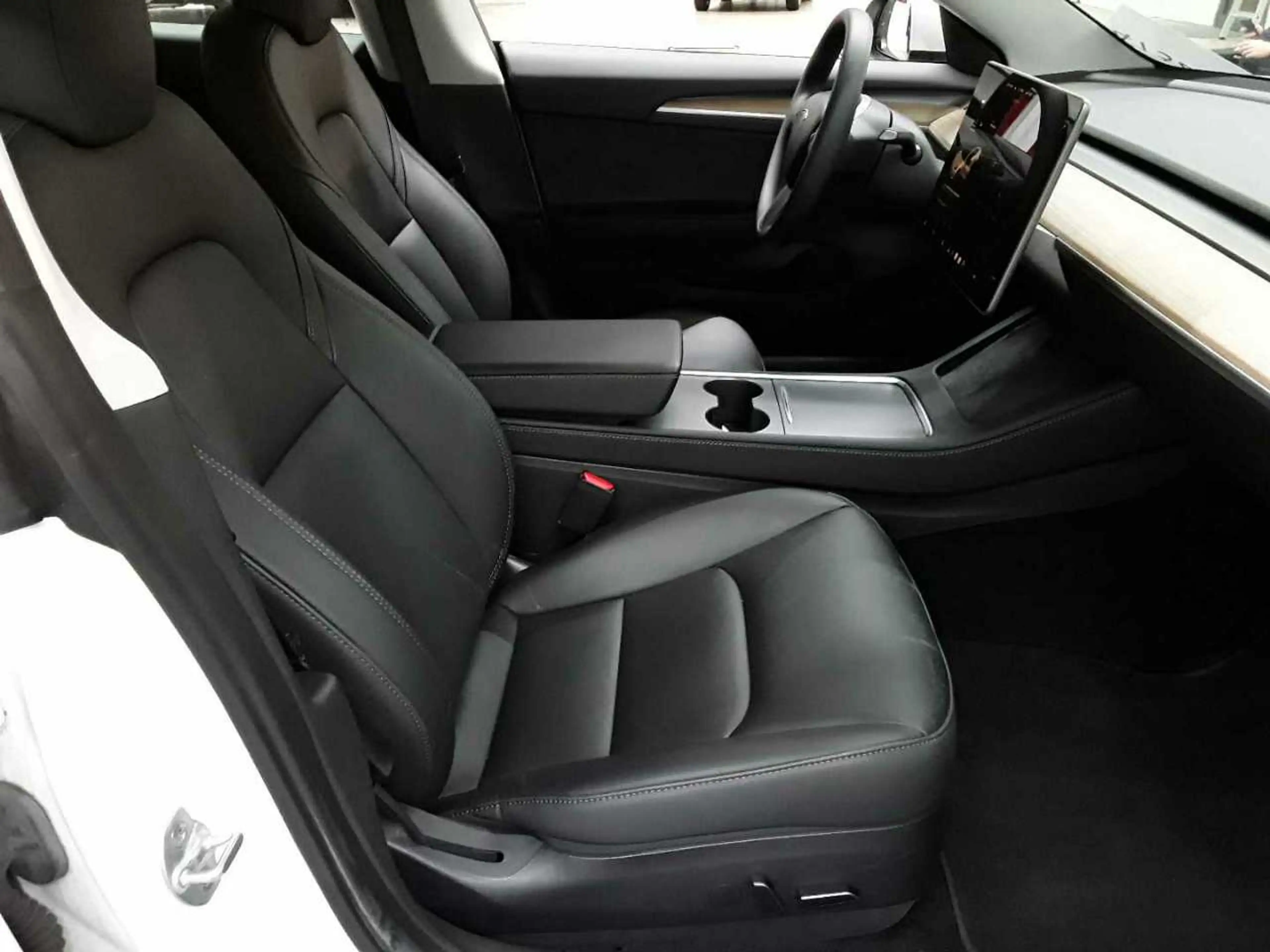 Tesla Model 3 Model 3 RWD Hinterradantrieb Leder — photo 8