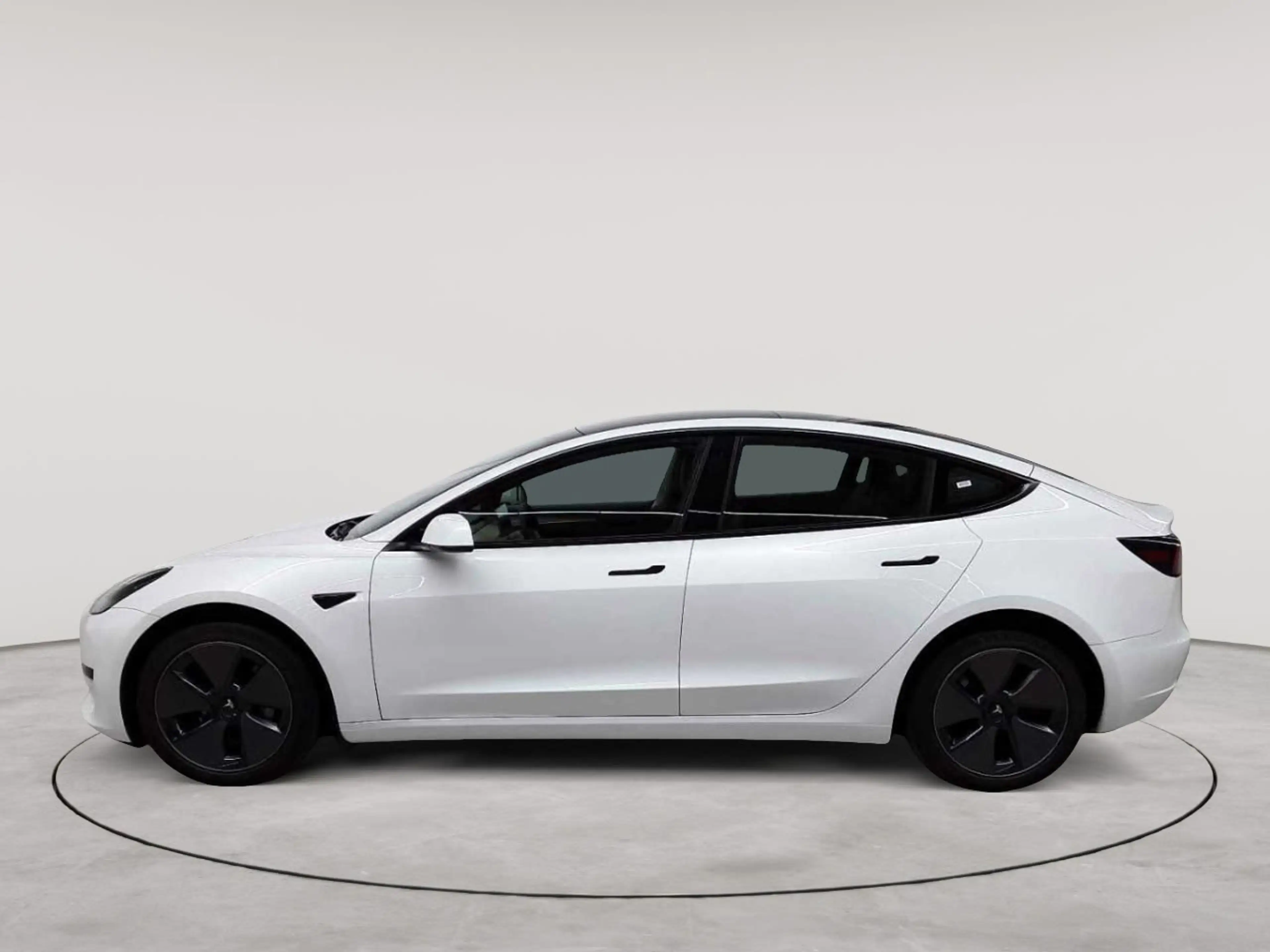 Tesla Model 3 Model 3 RWD Hinterradantrieb Leder — photo 6