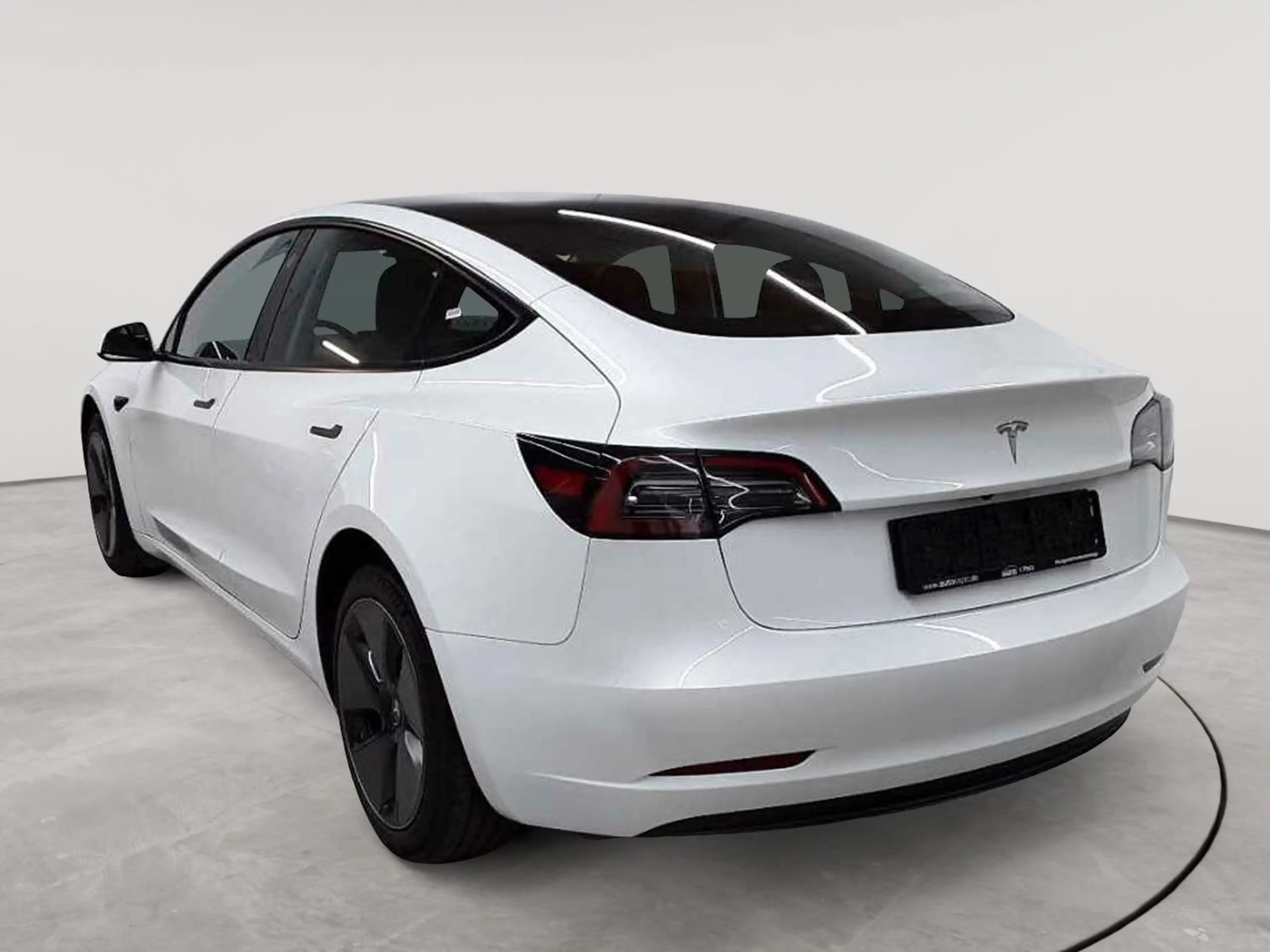 Tesla Model 3 Model 3 RWD Hinterradantrieb Leder — photo 5