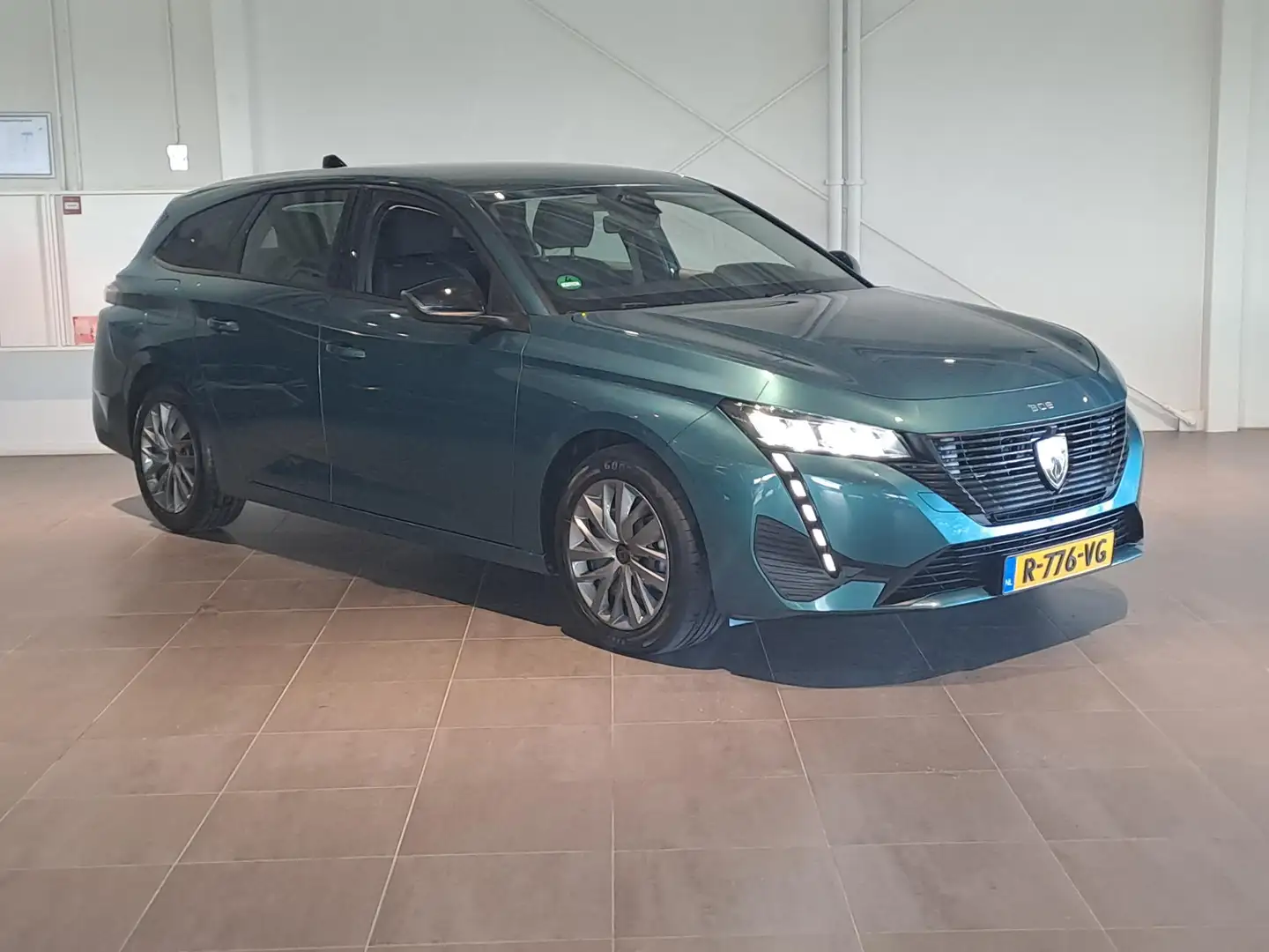 Peugeot 308 SW 1.2 Active Pack Business NIEUWSTAAT I SENSOREN Blauw - 2