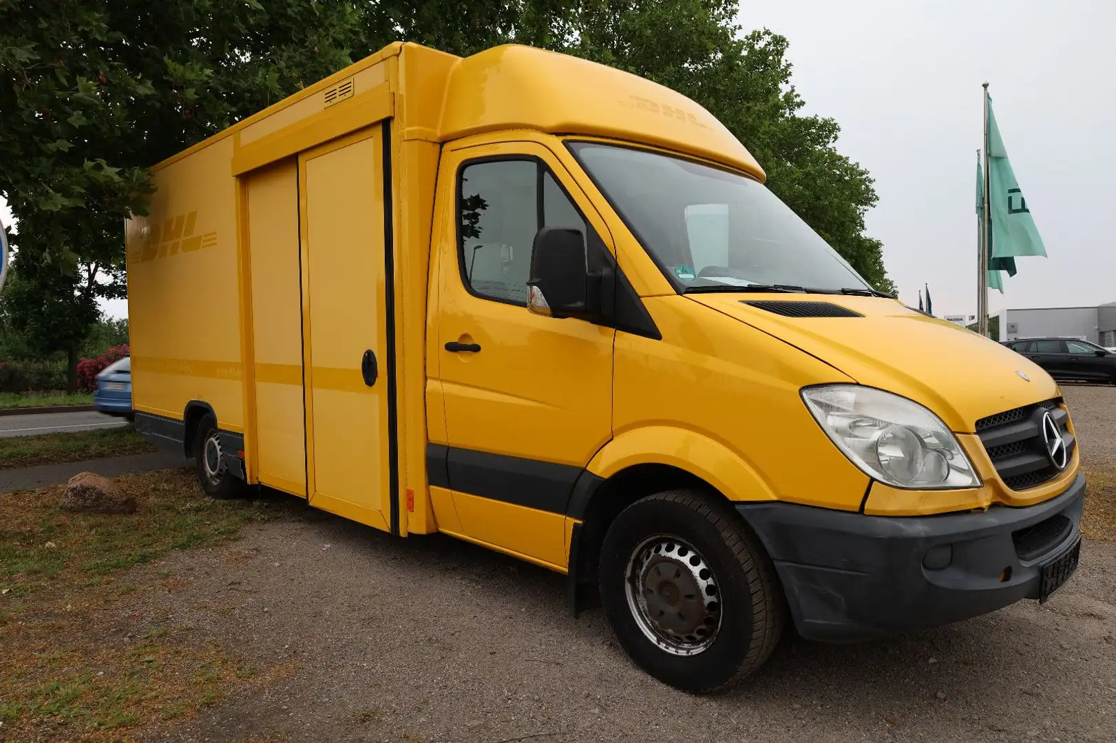 Mercedes-Benz Sprinter II Pritsche/ Koffer/Regalsystem Gelb - 1