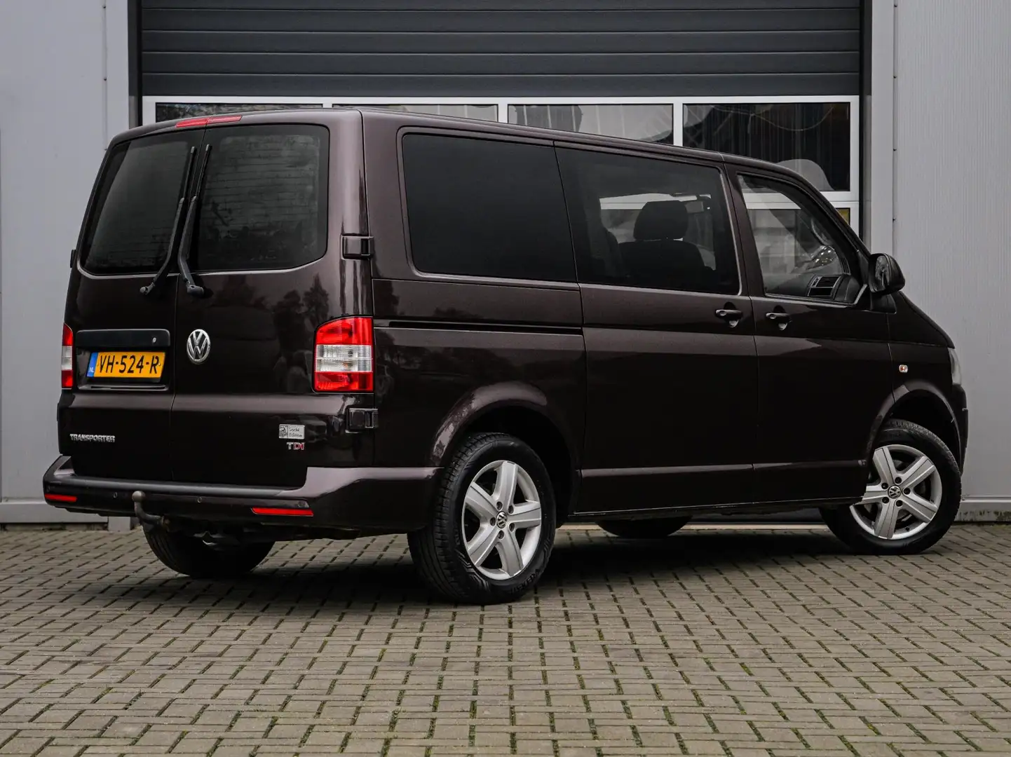 Volkswagen Transporter 2.0 TDI 180pk 4Motion DC Sochi Edition | Navi | Cr - 2