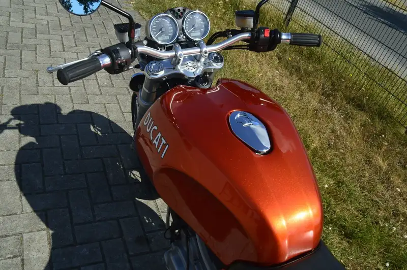 Ducati 1000 GT - foto 4