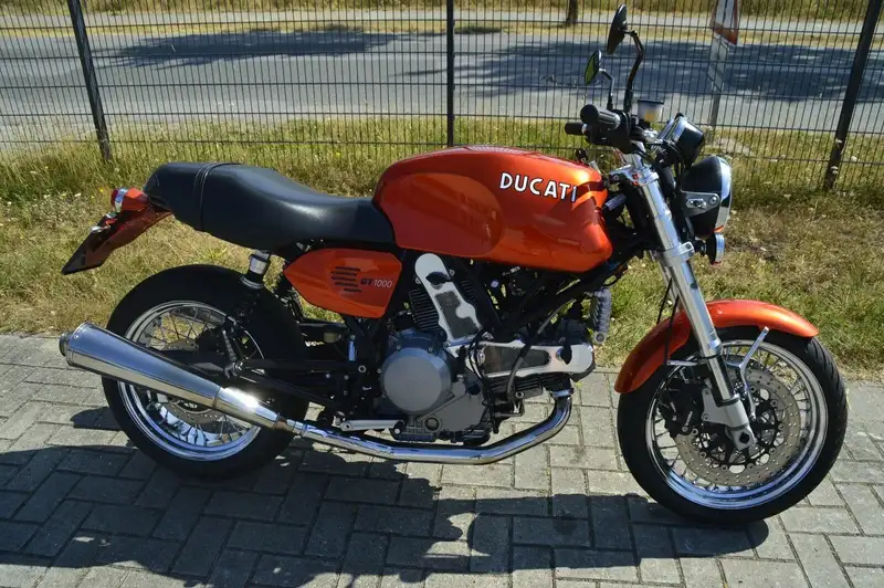 Ducati 1000 GT - foto 2