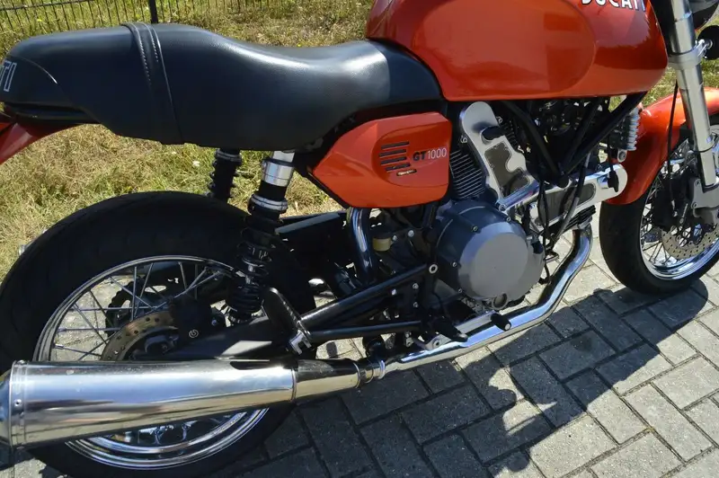Ducati 1000 GT - foto 7