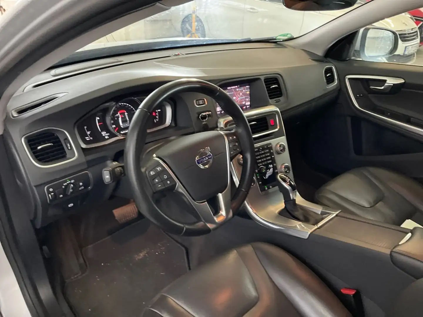 Volvo S60 S60+T3+Geartronic+Summum Šedá - 1