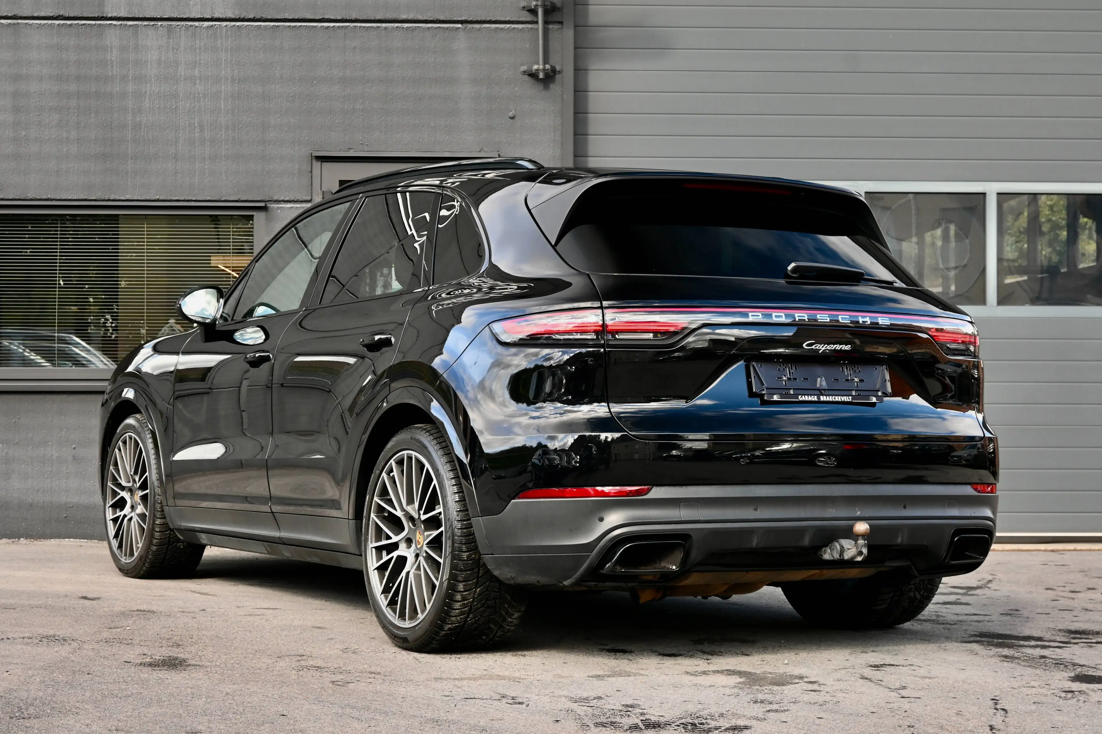 Porsche Cayenne 3.0 - Lichte vracht - Panodak - Luchtvering - 21" - Trekhaak - BTW — photo 6