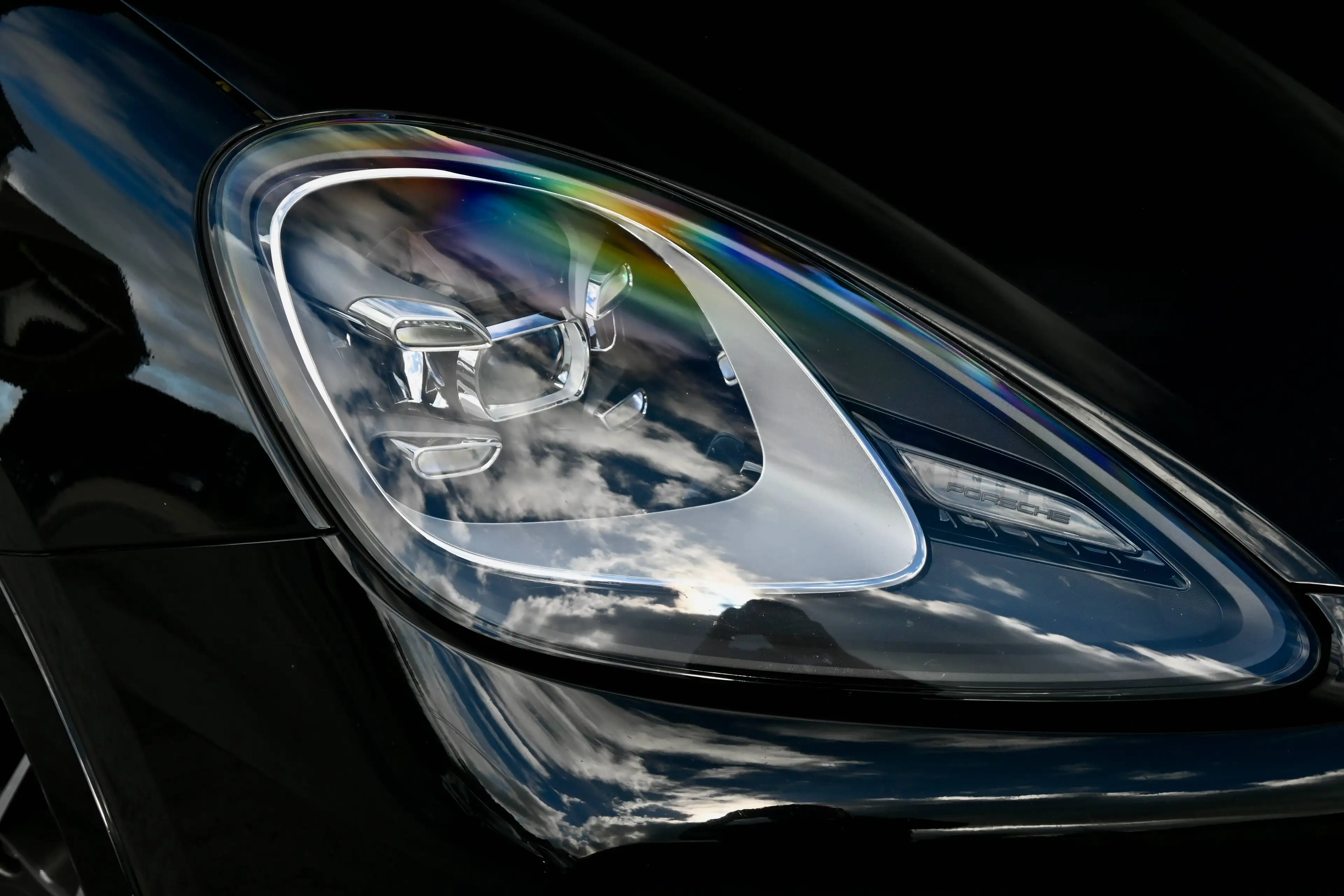 Porsche Cayenne 3.0 - Lichte vracht - Panodak - Luchtvering - 21" - Trekhaak - BTW — photo 3