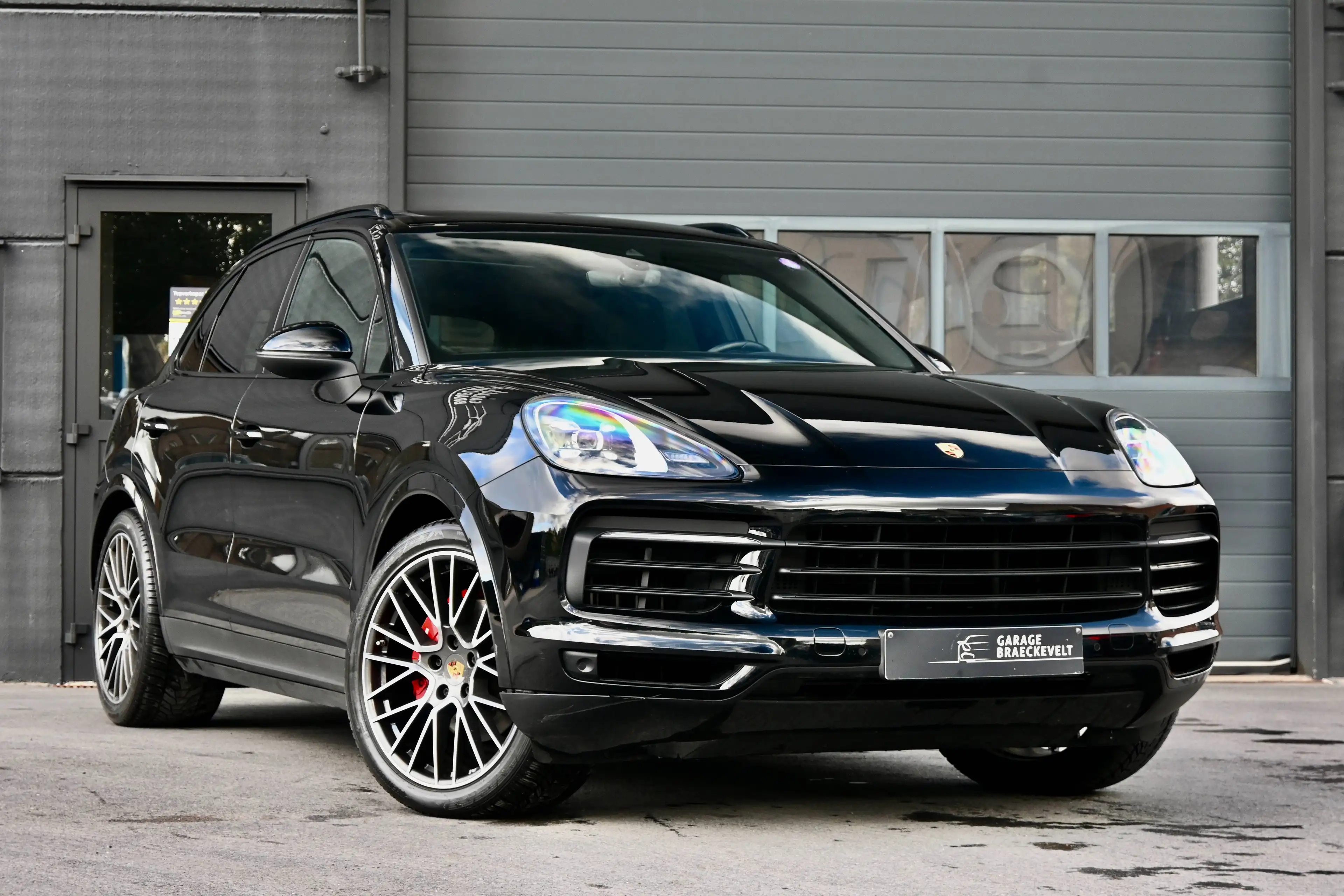 Porsche Cayenne 3.0 - Lichte vracht - Panodak - Luchtvering - 21" - Trekhaak - BTW