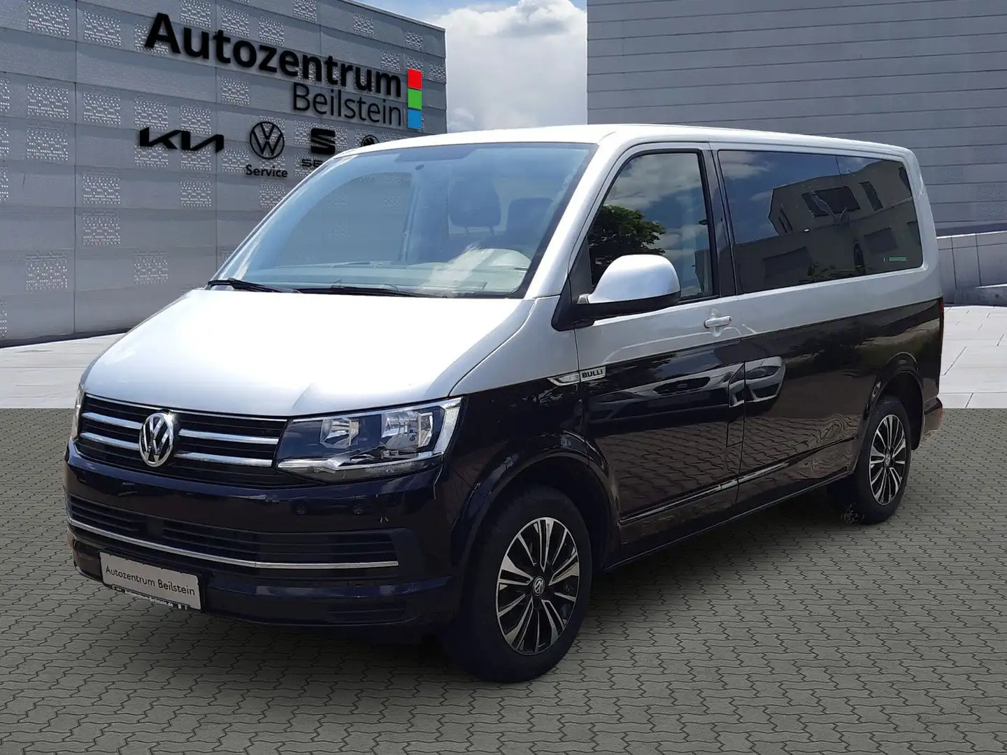 Volkswagen T6 Caravelle 2,0 TDI Comfortline Silber - 1