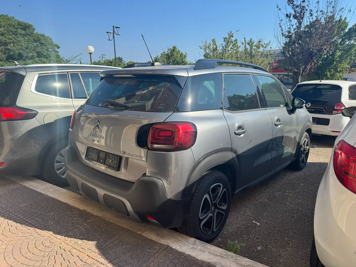 Citroen C3 C3 Aircross 1.2 puretech Shine UFFICIALE FIAT Grigio - 2