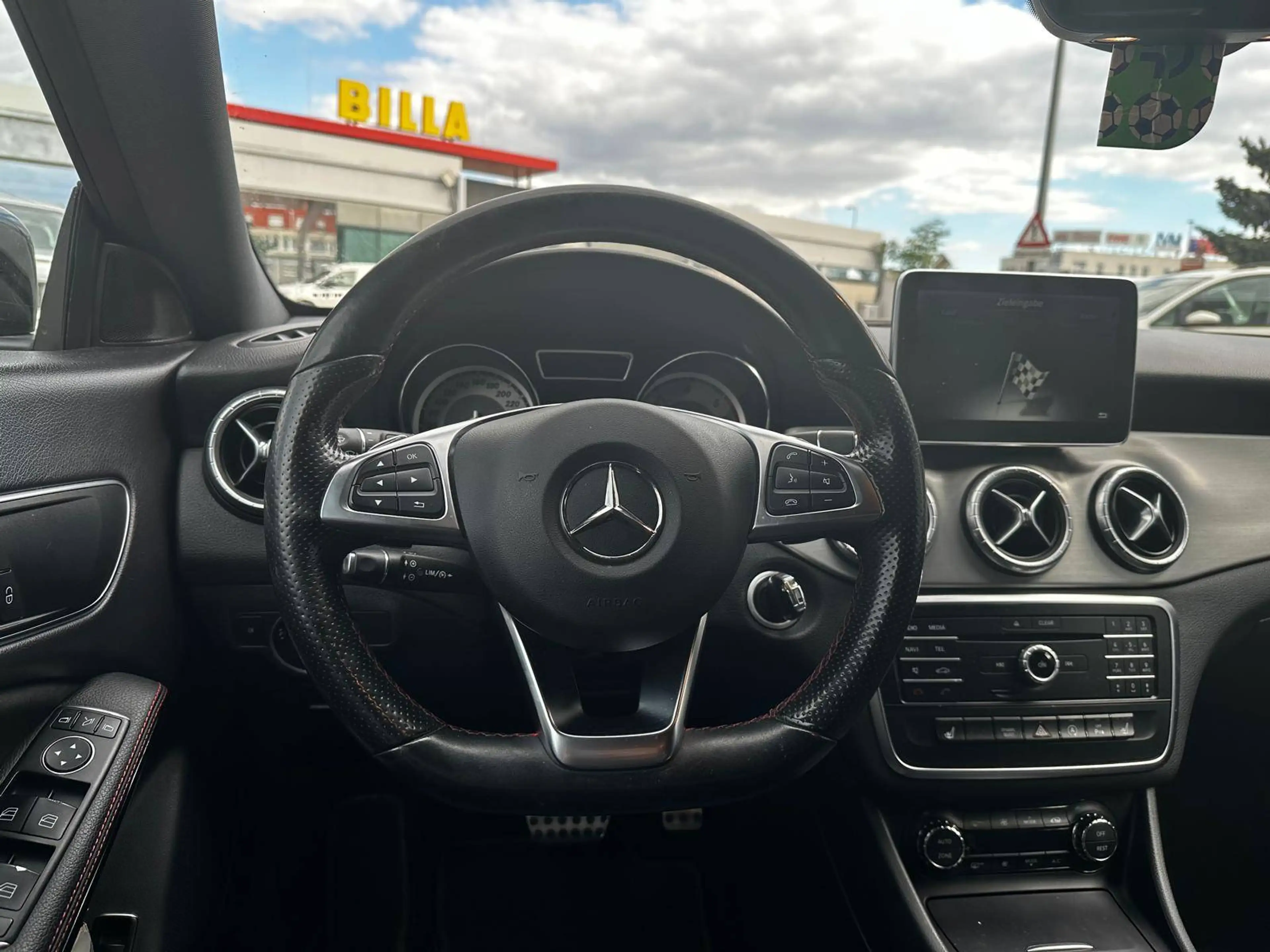 Mercedes-Benz CLA 220 CLA 220 CDI / d 4Matic (117.305) — photo 10