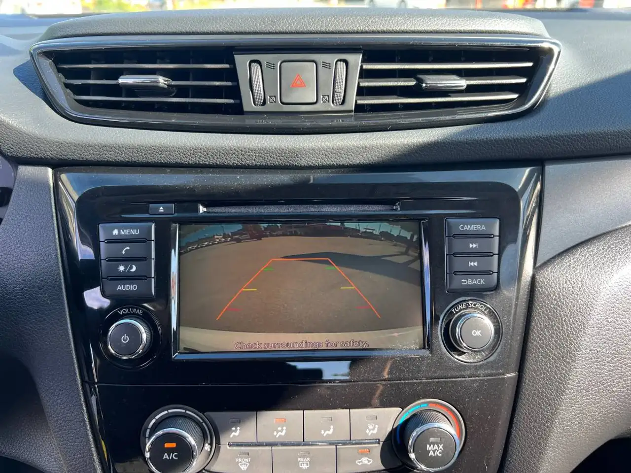 Nissan Qashqai снимка Nissan Qashqai
