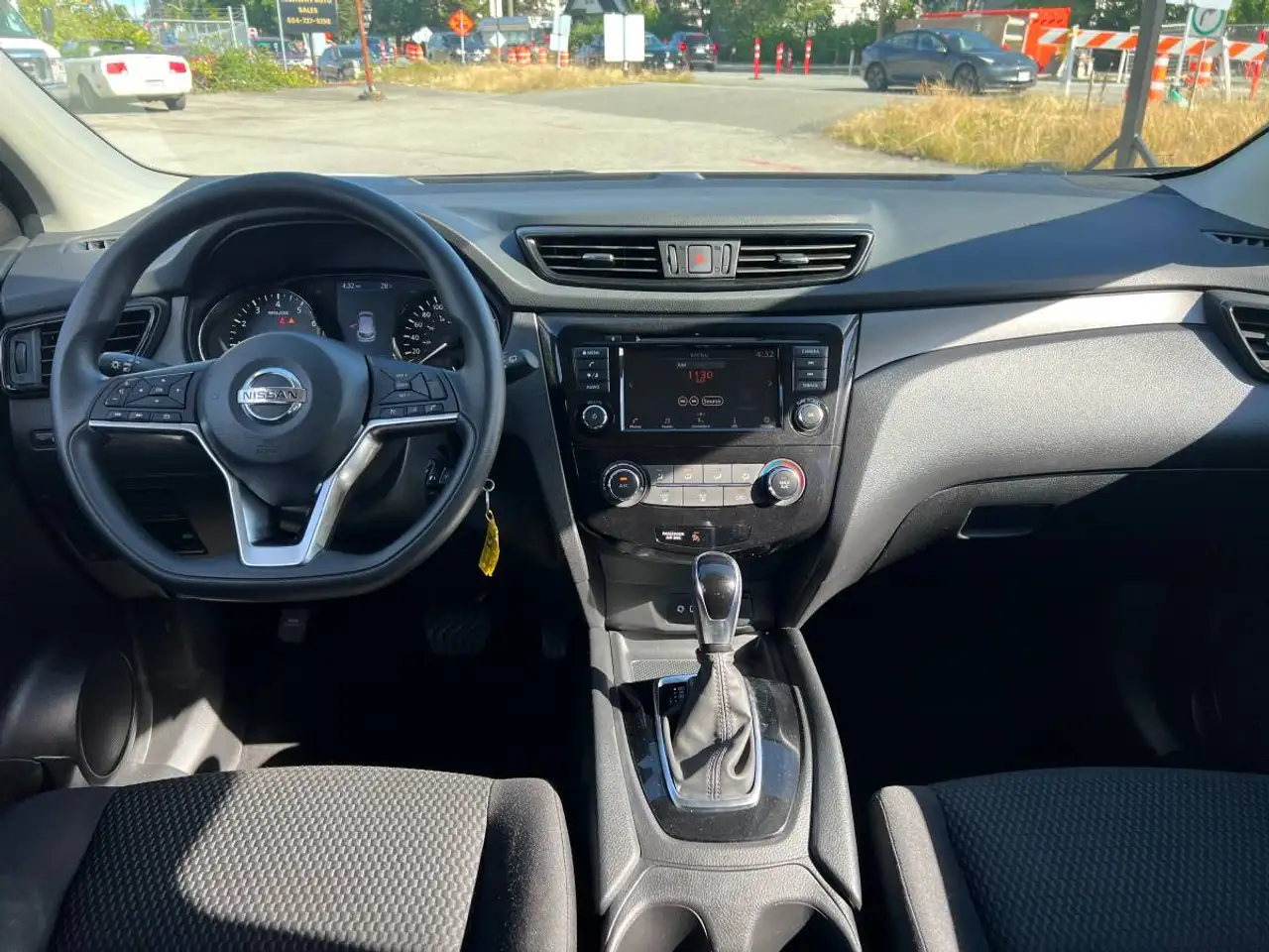 Nissan Qashqai снимка Nissan Qashqai