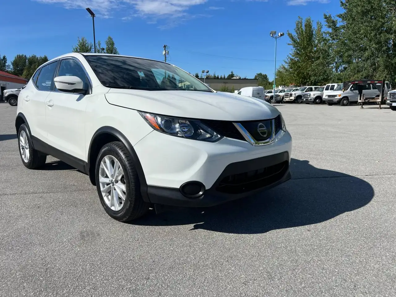 Nissan Qashqai снимка Nissan Qashqai
