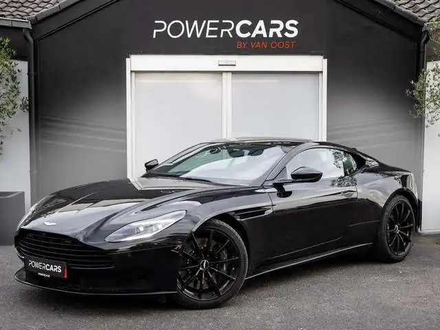 Aston Martin DB11 V8 Coupe | Black Pack | Full Service History