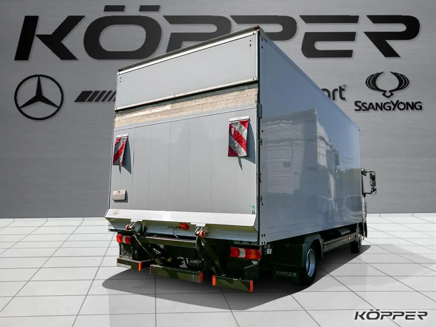 Mercedes-Benz Atego 821 L Koffer Plywood mit LBW ClassicSpace Blanc - 2