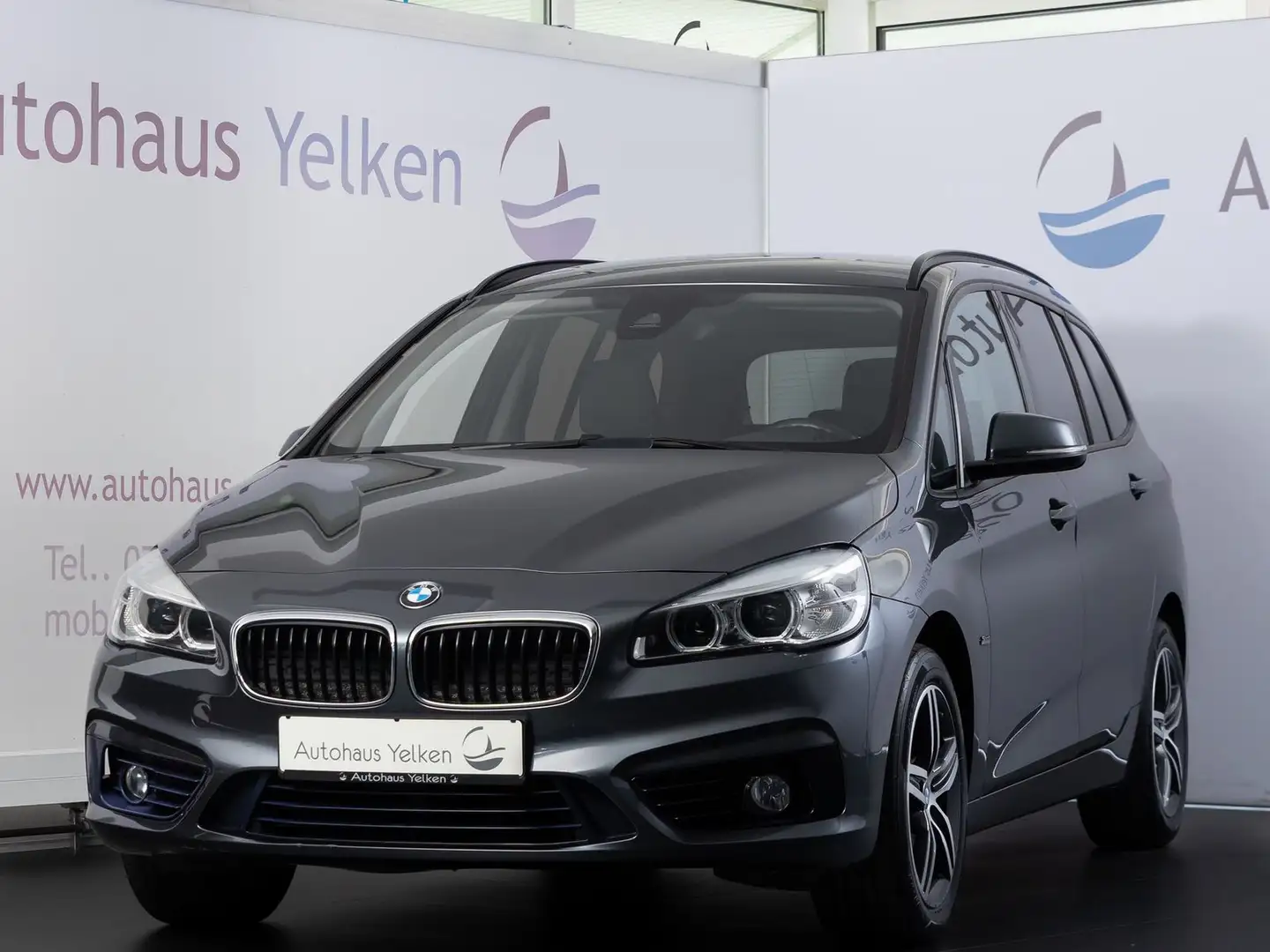 BMW 218 i Sport Line *LED*NAVI*SHZ Grau - 1