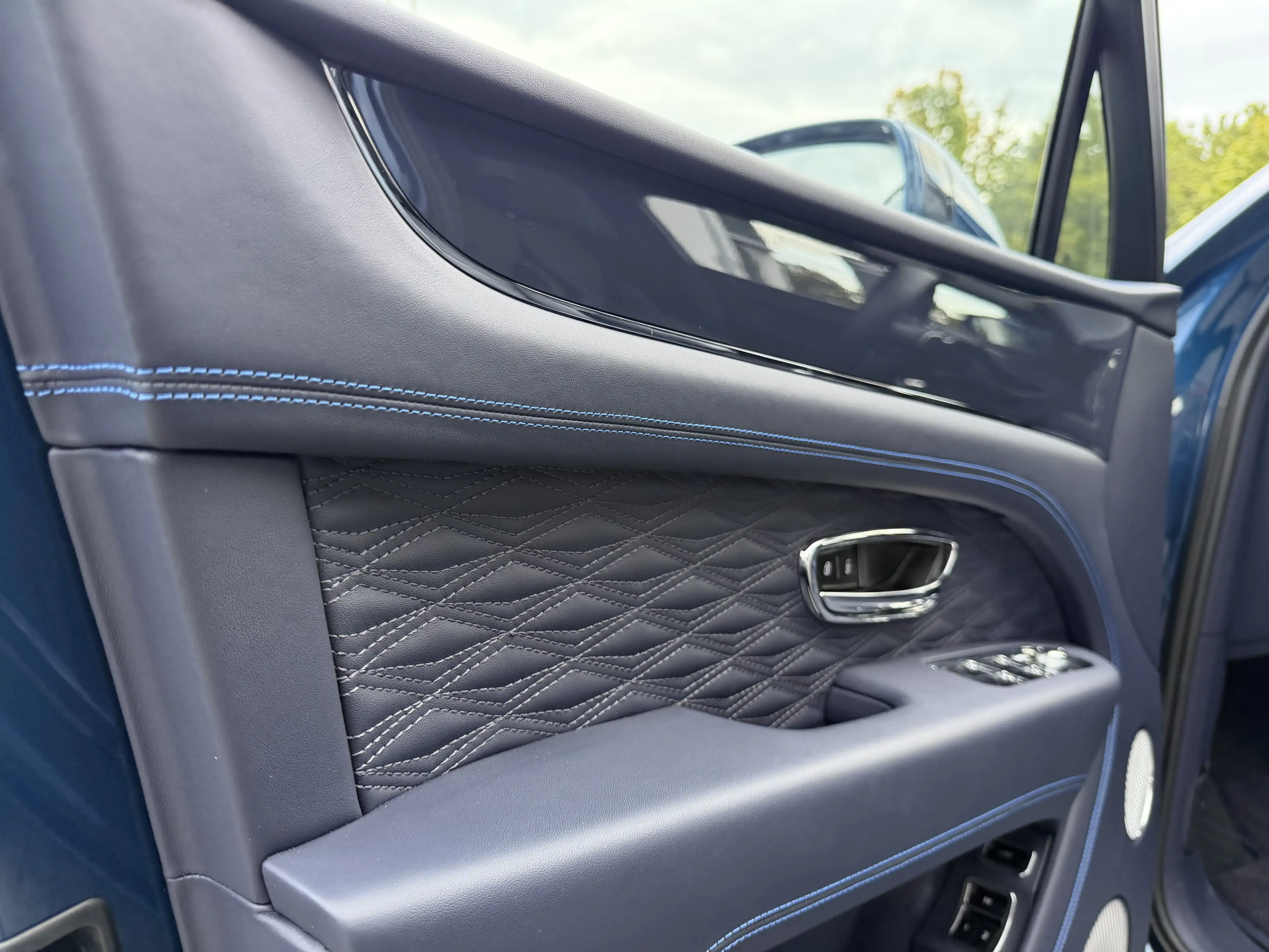 Bentley Bentayga V8 Speed *CC-Brakes*NAIM* — photo 15