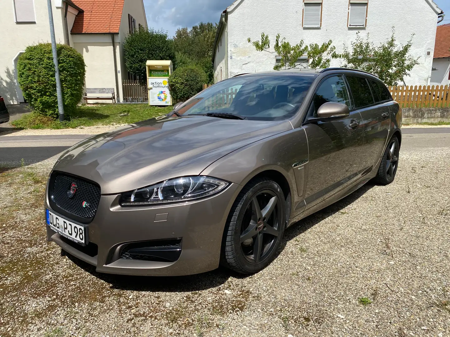 Jaguar XF XF Sportbrake Diesel 3.0 V6 Diesel Sportbrake Braun - 1