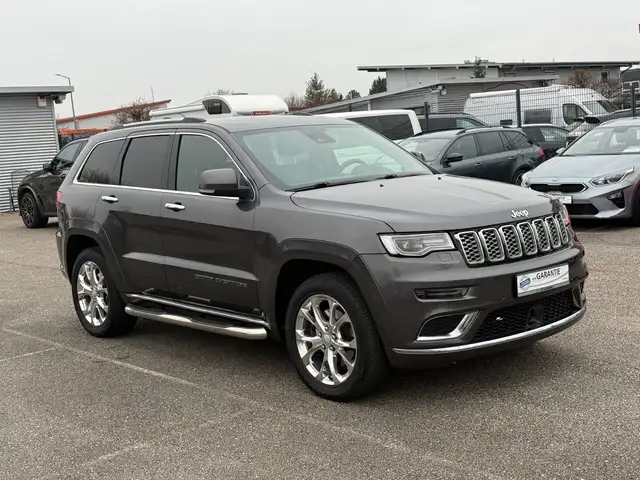 Jeep Grand Cherokee 3.0 CRD Summit*ACC*KAMERA*DAB*AHK