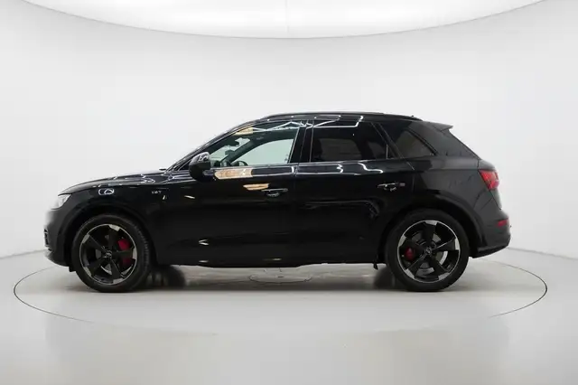 Audi SQ5 view 4