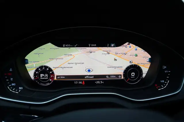 Audi SQ5 view 13