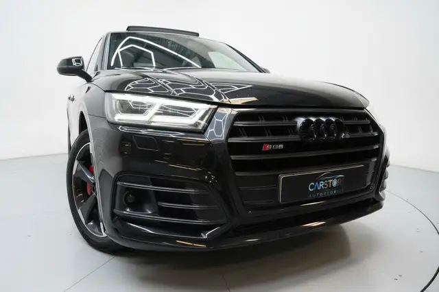 Audi SQ5 view 8
