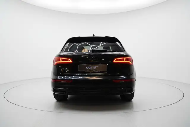 Audi SQ5 view 6
