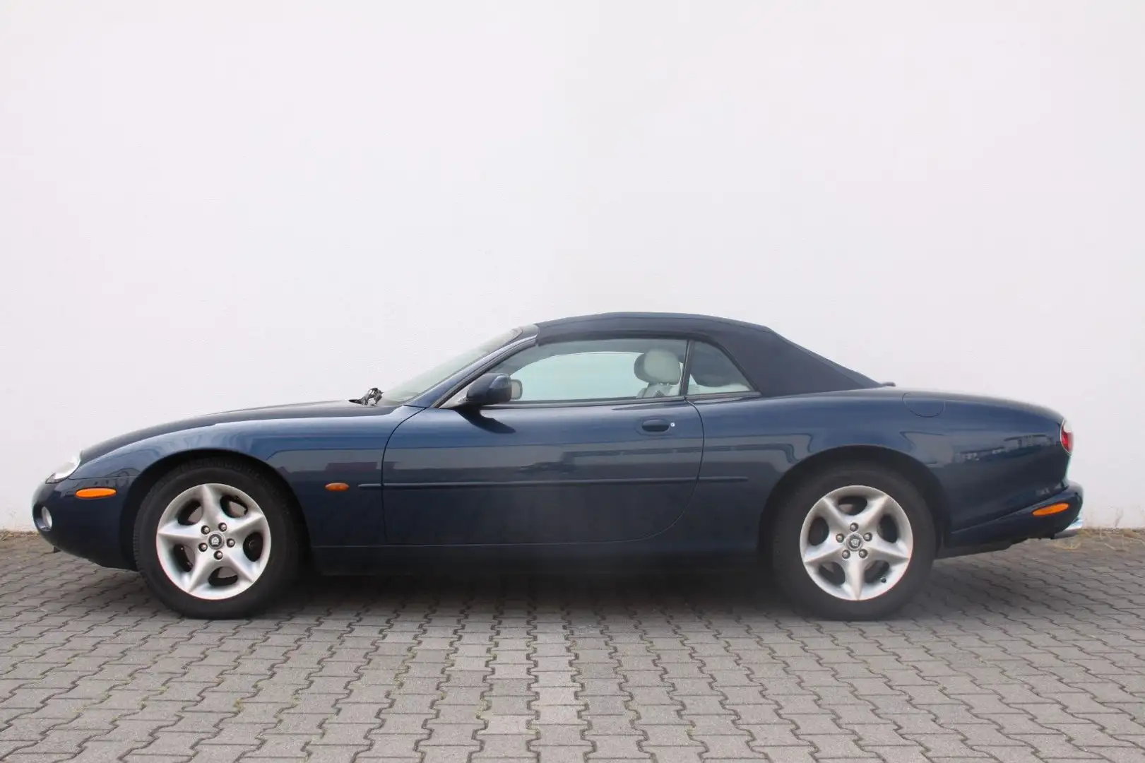 Jaguar XK8 Cabrio 2 Jahre Garantie Albastru - 2