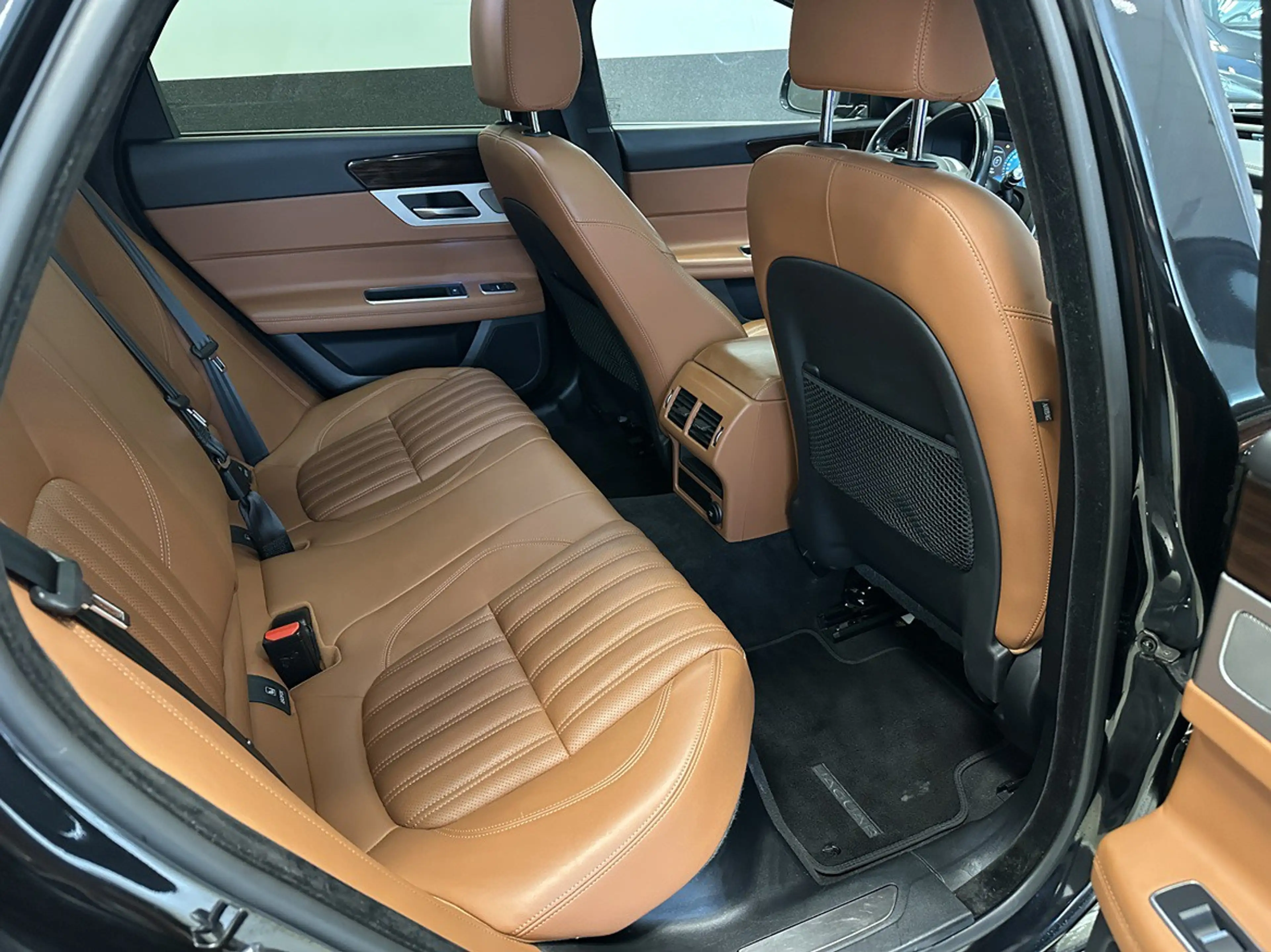 Jaguar XF Sportbrake 20d Portfolio AWD ACCLeder LED Navi — photo 10